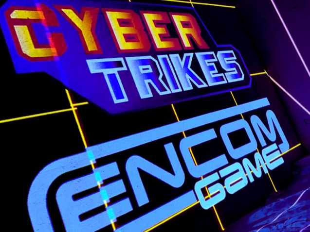 Cyber Trikes par Encom Game