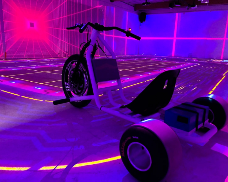 Cyber Trikes - Karts Interactifs